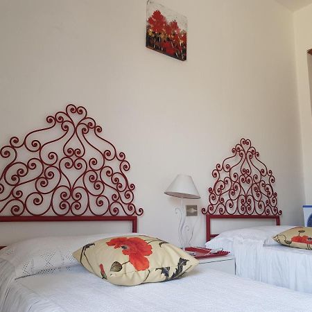 Guest House Edera ซานจีมิญญาโน ภายนอก รูปภาพ